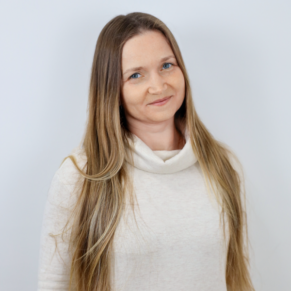 Емельянова Елена